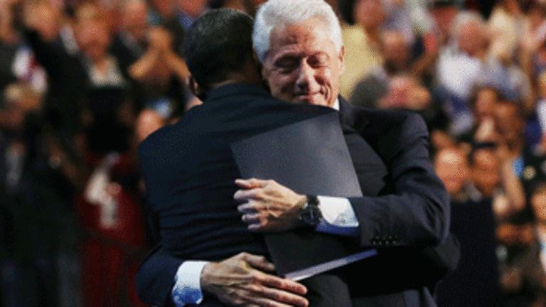 Clinton Rolls Out The Old Magic
