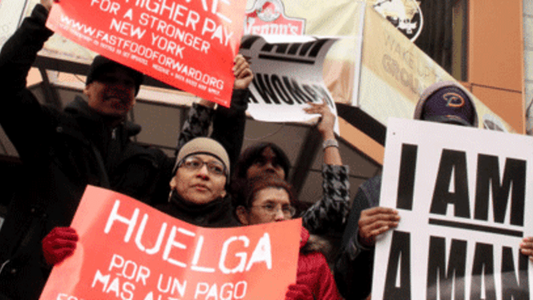 Fast Food Workers Stand Up, Walk Out