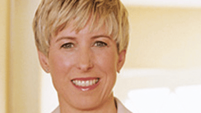Wendy Greuel Charms Audience, Eludes Questions