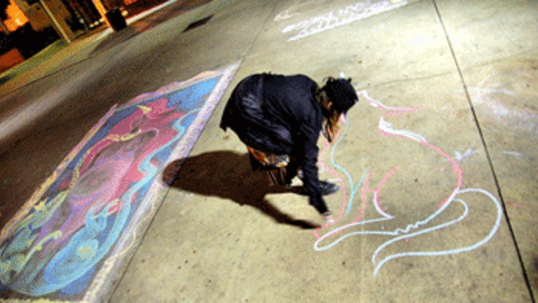 Occupy L.A. Reaches Out to Art-Walk Goers in Spite of LAPD