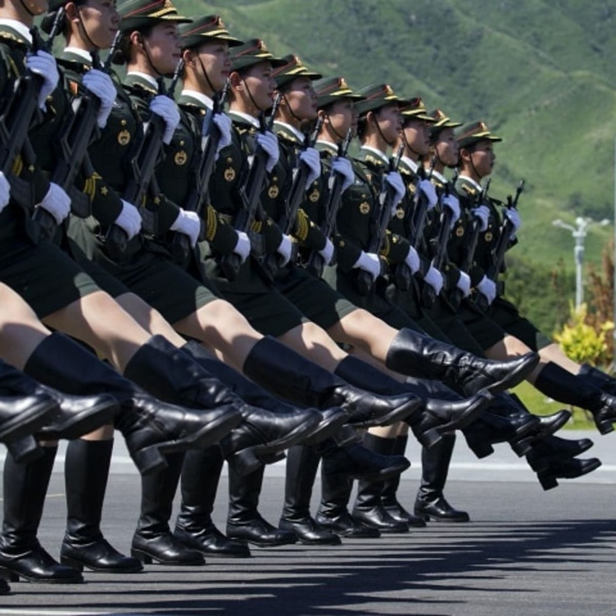 【希少】The Military Balance 2024 世界の軍事バランス Amazon.com: The Military Balance 2024: 9781032780047: for