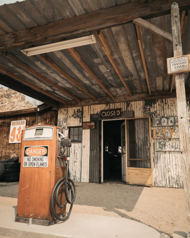 gas station 1200