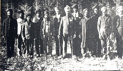 Sikhs working in the railroads in the 1890s. (Oregon Encyclopedia, a project of the Oregon Historical Society)