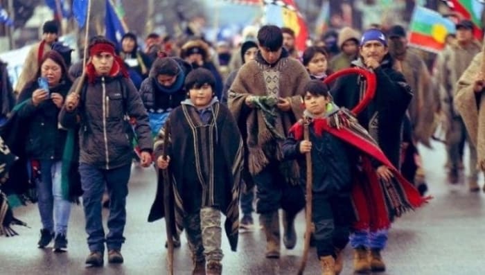 Mapuche political prisoners in Angol began a "dry" hunger strike and family members accused the government of "political intransigence".