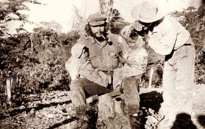 DeSantis Honors Che