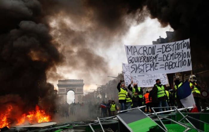 yellow vests