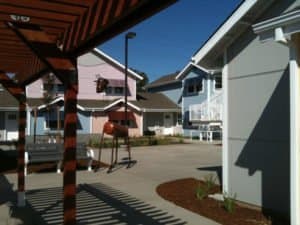 n this housing complex for formerly homeless, in Sacramento, CA, 66 units are clustered around courtyards (Sam Davis and Cynthia Easton Architects)