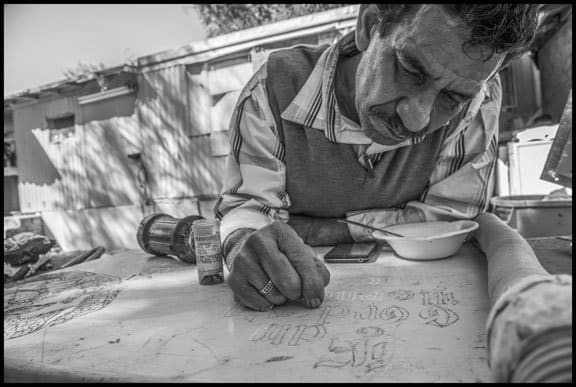COACHELLA VALLEY, CA - 3APRIL17 - Arturo Cordoba, an Artist in the Desert View Mobile Home ParkCopyright David Bacon