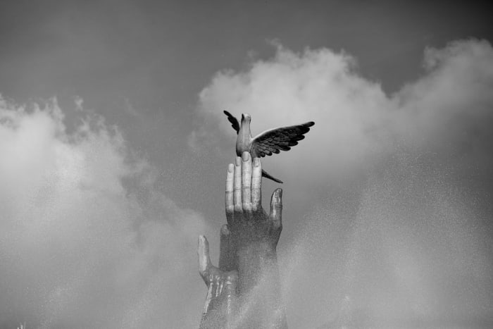 The monument to peace stands in the center of Guatemala City, a symbol of a peace treaty to end Guatemala’s civil war. June 15, 2021. Photo by Zaydee Sanchez for palabra