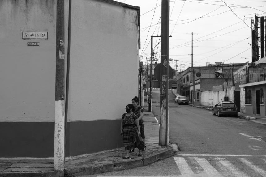 Today’s 7th Street and 3rd Avenue, Zone 11 in Guatemala City, the area where Edgar Fernando García was last seen, according to the National Security Archive. June 16, 2021. Photo by Zaydee Sanchez for palabra