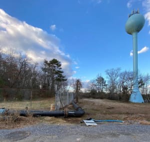 (right) A sewer pipe from the Patuxent River Naval Air Station snakes its way into the St. Mary’s County (MD) Metropolitan Commission’s Marlay-Taylor Water Reclamation facility.