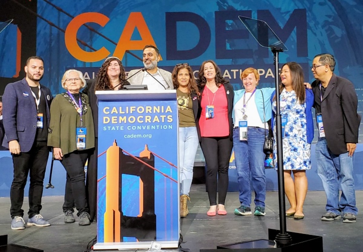 Amar Shergill (center) at the 2019 CADEM Progressive Caucus meeting.