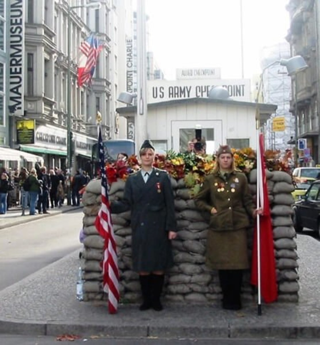 checkpoint-charlie-450