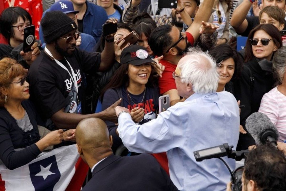 Millennial Latinos Support Sanders