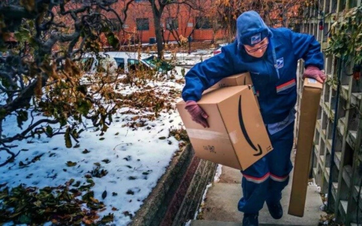 Privatizing Postal Service