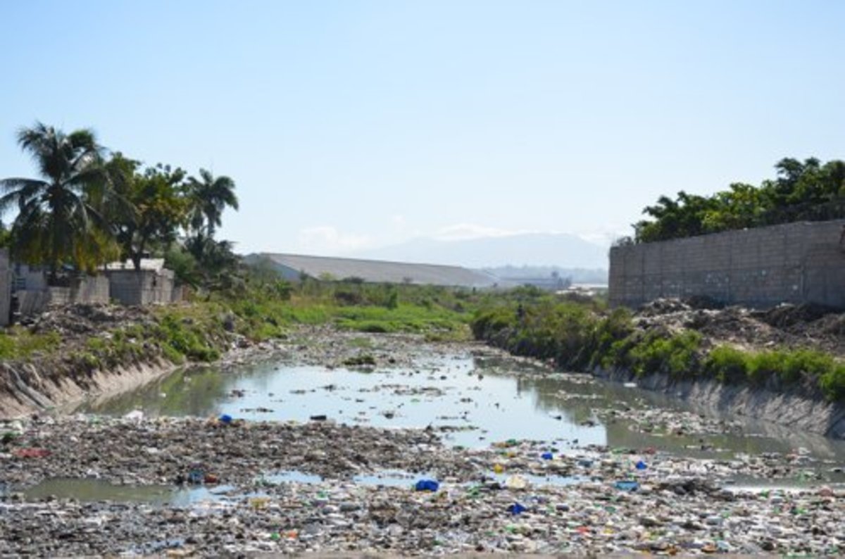 Drainage canal Port-au-Prince
