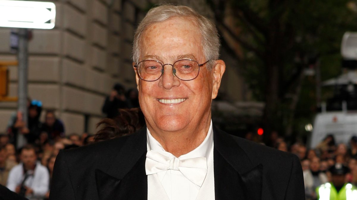 Businessman David Koch arrives at the Metropolitan Museum of Art Costume Institute Gala Benefit celebrating the opening of "Charles James: Beyond Fashion" in Upper Manhattan, New York May 5, 2014. REUTERS/Carlo Allegri (UNITED STATES - Tags: ENTERTAINMENT FASHION BUSINESS HEADSHOT) - TB3EA5607U13C