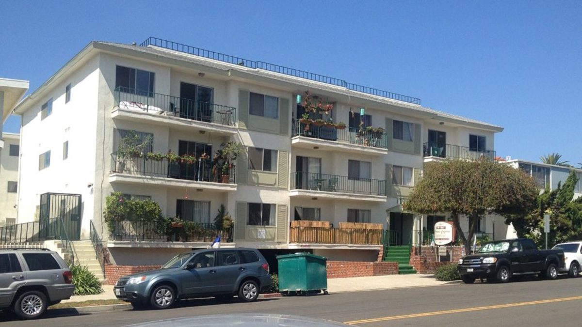  Whitey’s Pad: Santa Monica home of anti-rent-control poster boy Whitey Bulger. (Photo: Arnold Reinhold)