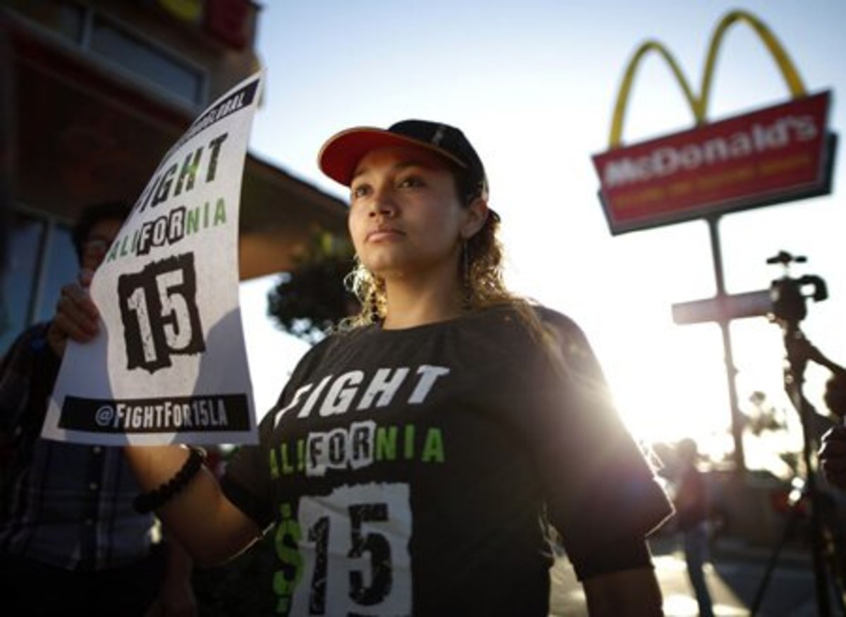 Fast Food Workers Demanding Justice