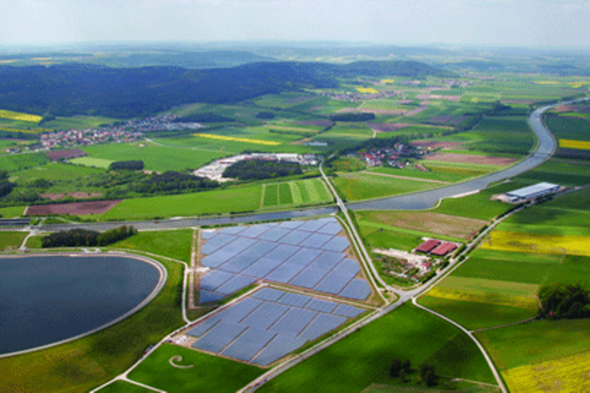 solar power farm