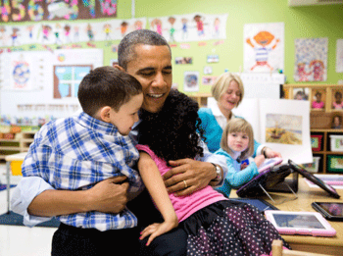 obama with school kids