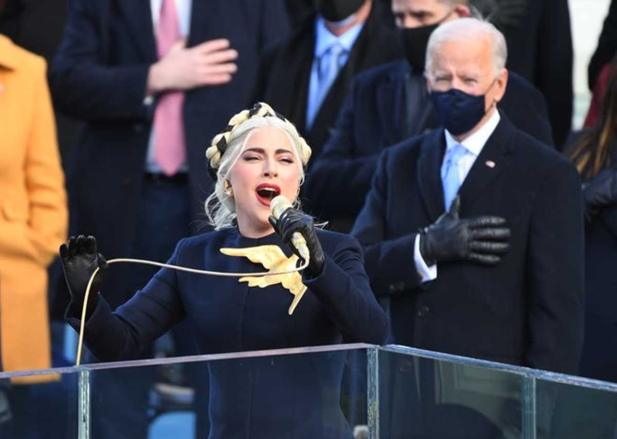 A full-throated Lady Gaga. If only that golden bird had been a mockingjay.