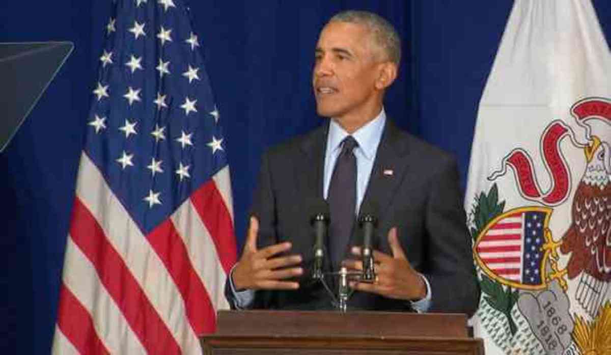 Obama speaking Friday in Urbana Champaign
