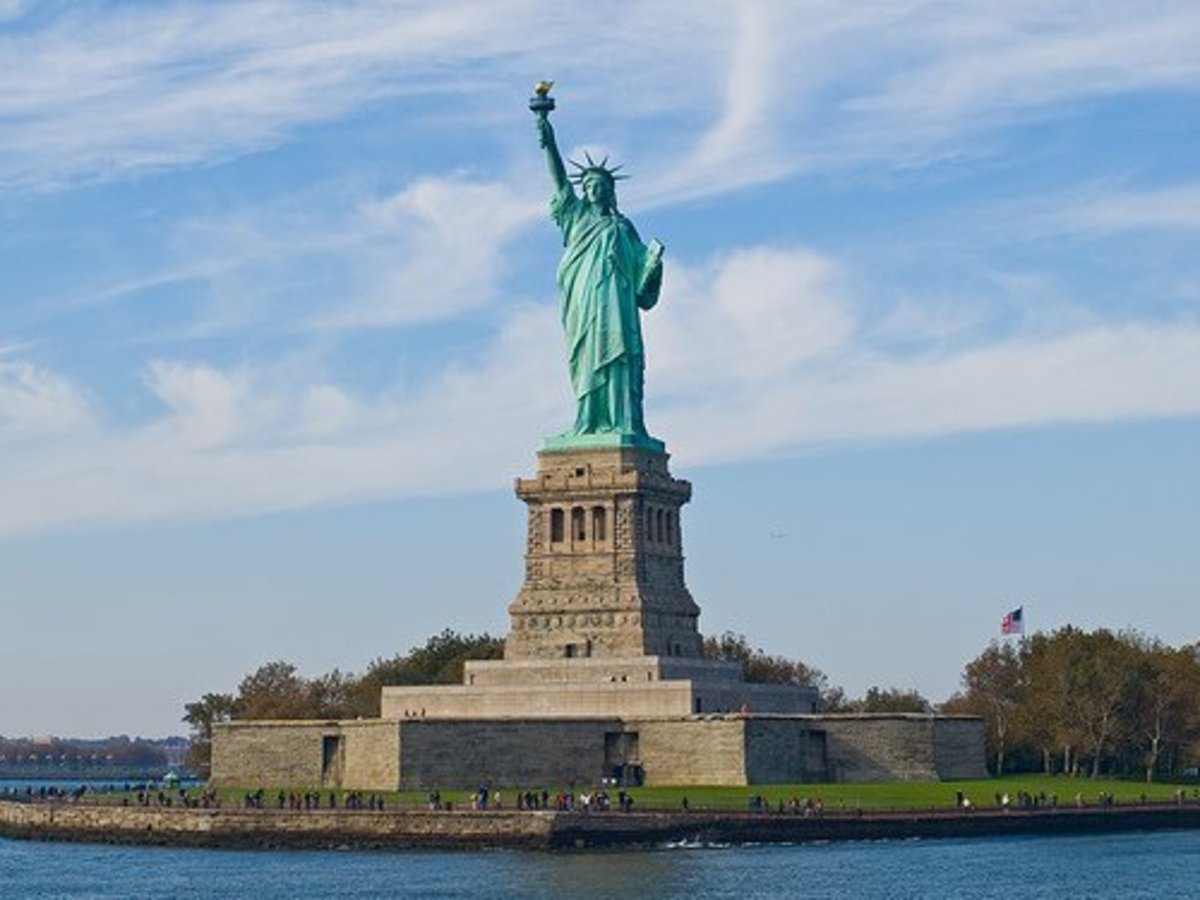Are There Chains On The Feet Of The Statue Of Liberty at Cynthia Gomez blog