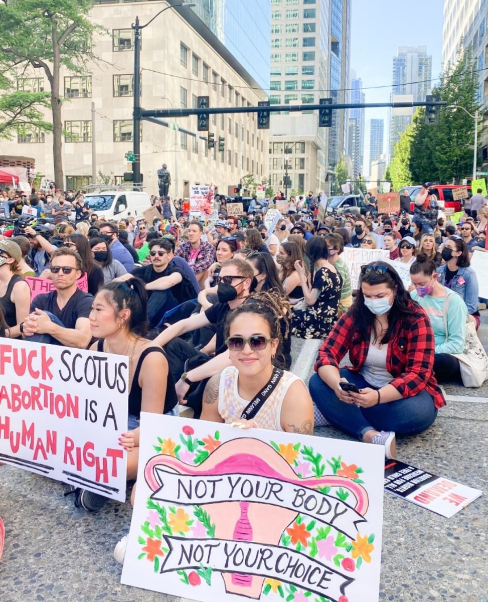 June 24 women’s rights protest in Seattle (Seattle Photos: Lisa Ahlberg)