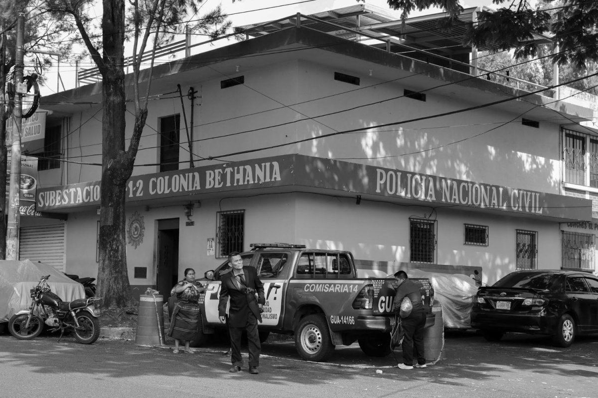 Police station at Colonia Bethania, Zona 7, in Guatemala City. The police station is where Leonor says Hugo worked in the late 80s. July 13, 2021. Photo by Zaydee Sanchez for palabra
