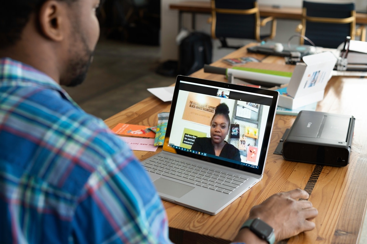 What Are Virtual Assistant Services and How Can They Benefit Your Business?  - LA Progressive