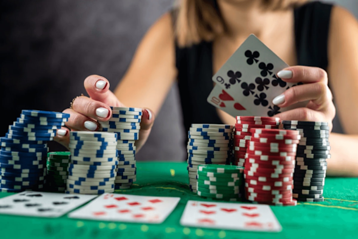 Mega888 vs. Other Popular Online Casino Apps - LA Progressive