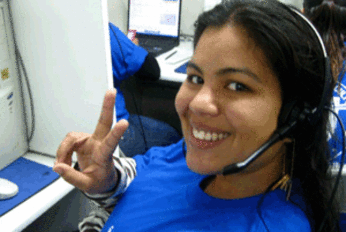 delloro-student-phonebanker-2.gif
