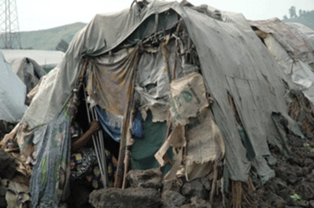 2009-11-11-photo_home Home in the IDP Camps Where Children Are Cherished (Photo: Nienaber)
