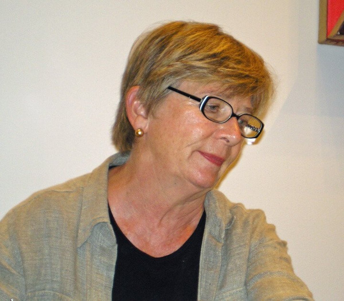 barbara ehrenreichs nickel essay If that’s the case, nickel and dimed could be her dream journal according to an interview of ehrenreich in the august 5, 2001, edition of socialist worker online , “ehrenreich researched her book by taking a series of low-wage jobs. barbara ehrenreichs nickel essay If that’s the case, nickel and dimed could be her dream journal according to an interview of ehrenreich in the august 5, 2001, edition of socialist worker online , “ehrenreich researched her book by taking a series of low-wage jobs.